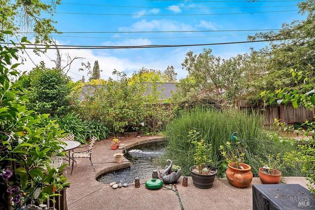 2425 Rancho Cabeza Dr, Santa Rosa, CA 95404