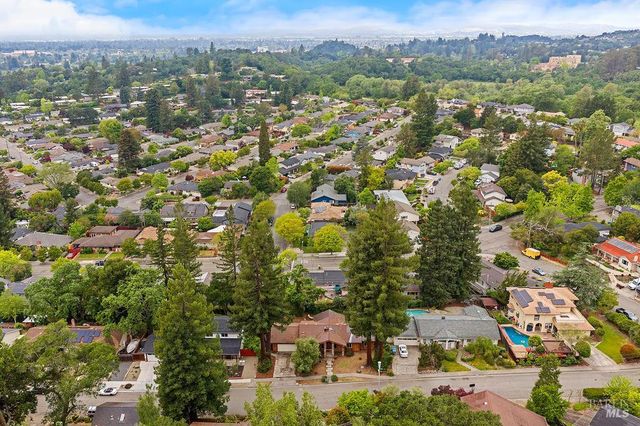 2425 Rancho Cabeza Dr, Santa Rosa, CA 95404