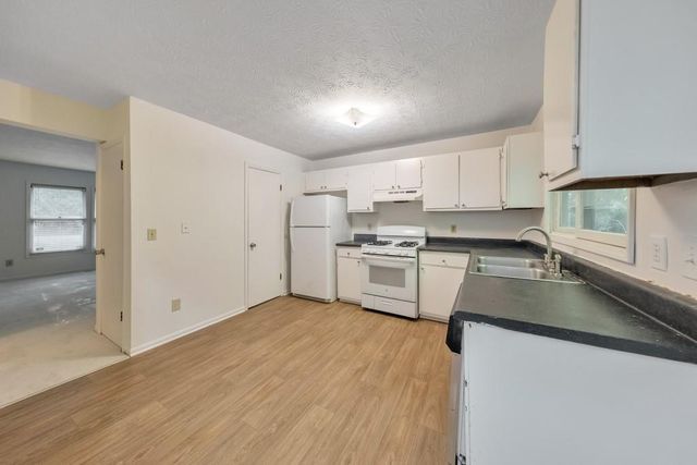 875 Pastel Drive SW, Marietta, GA 30008