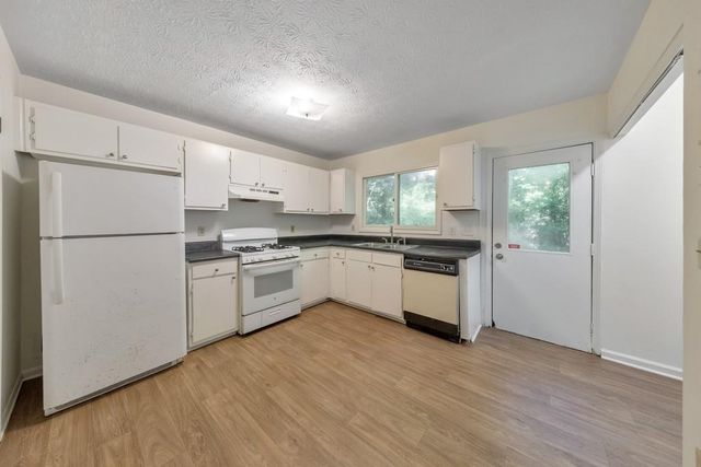 875 Pastel Drive SW, Marietta, GA 30008