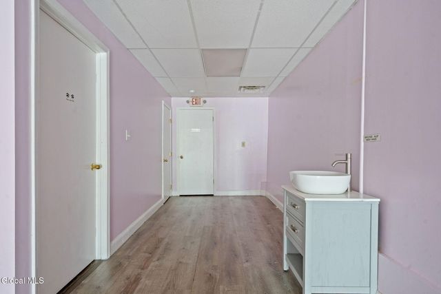 175-179 Columbia Turnpike, East Greenbush, NY 12144