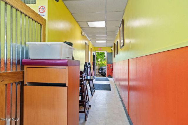 175-179 Columbia Turnpike, East Greenbush, NY 12144