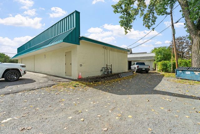 175-179 Columbia Turnpike, East Greenbush, NY 12144