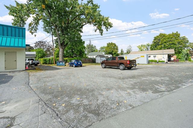 175-179 Columbia Turnpike, East Greenbush, NY 12144