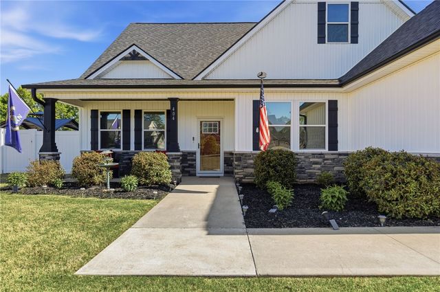 404 Josie Way, Boiling Springs, SC 29316