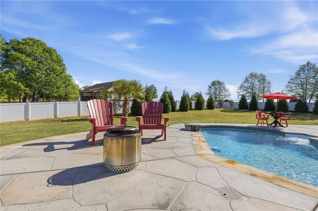 404 Josie Way, Boiling Springs, SC 29316