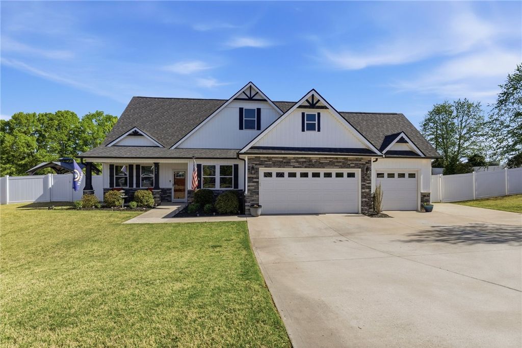 404 Josie Way, Boiling Springs, SC 29316