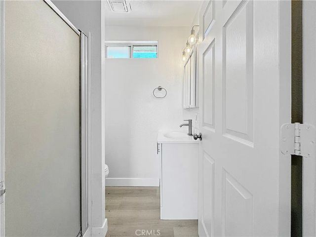 6927 Estrella Avenue, Los Angeles, CA 90044