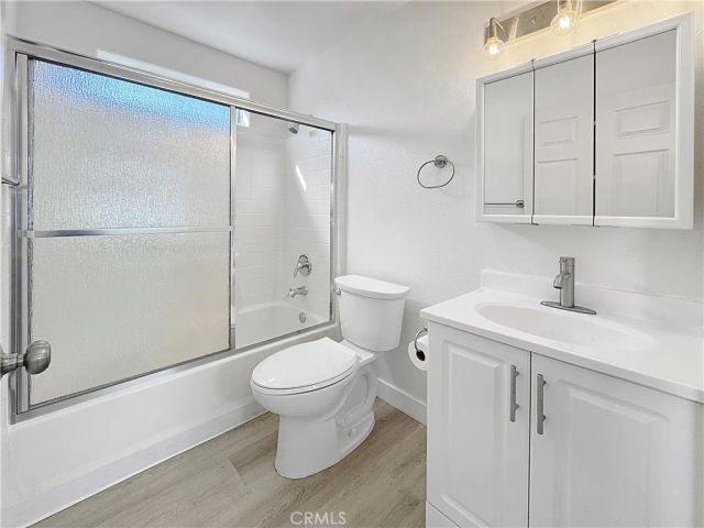 6927 Estrella Avenue, Los Angeles, CA 90044