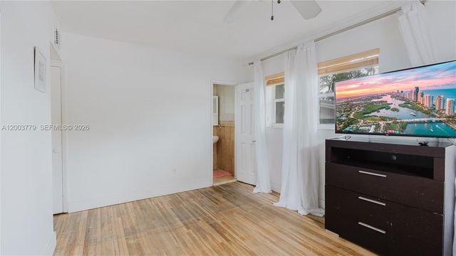 1300 NE 204th Street, Miami, FL 33179