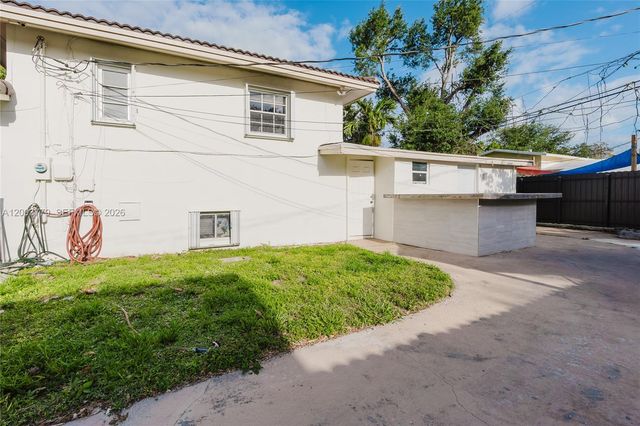 1300 NE 204th Street, Miami, FL 33179