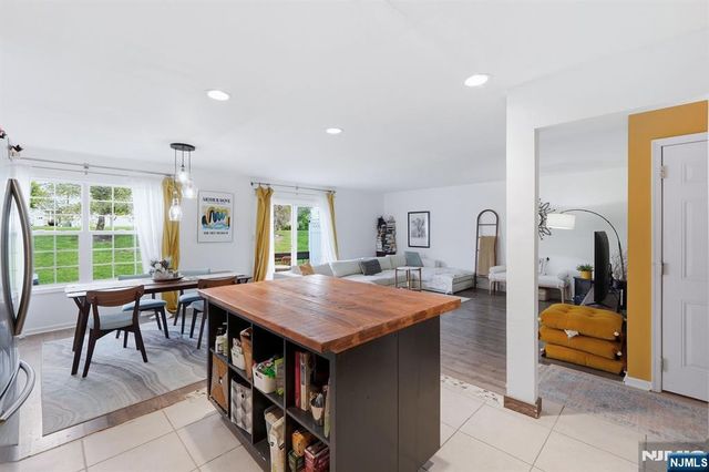 4 Mulberry Lane, Hamburg, NJ 07419