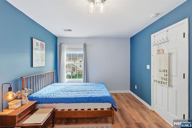4 Mulberry Lane, Hamburg, NJ 07419