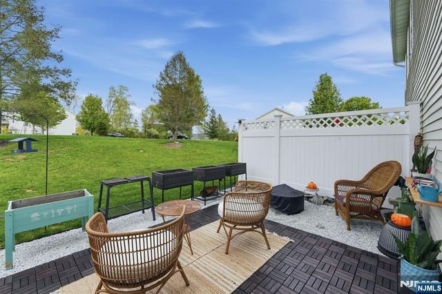 4 Mulberry Lane, Hamburg, NJ 07419
