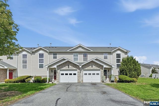 4 Mulberry Lane, Hamburg, NJ 07419