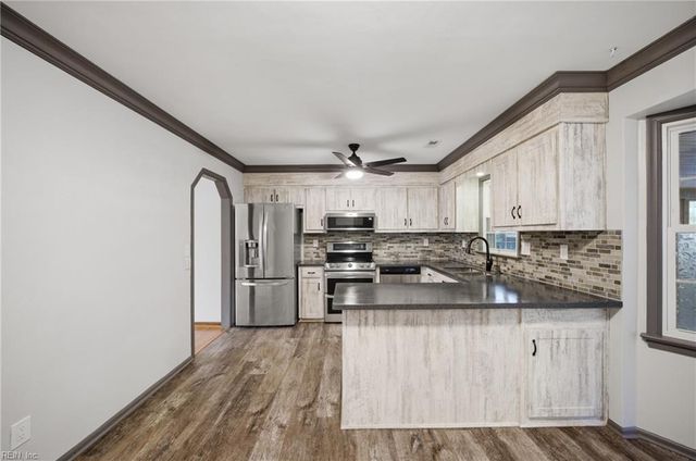 540 Akron AVE, Chesapeake, VA 23322