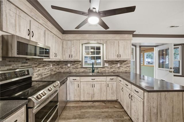 540 Akron AVE, Chesapeake, VA 23322