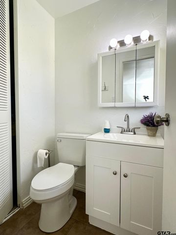 2412 Devine St, Tyler, TX 75701