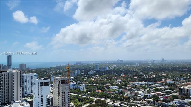 185 SW 7th St 3814, Miami, FL 33130