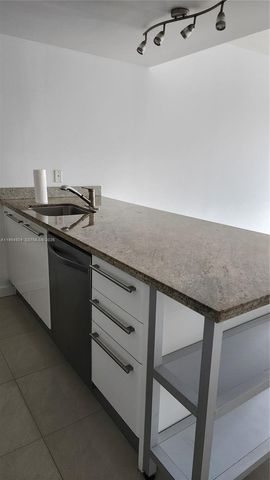 185 SW 7th St 3814, Miami, FL 33130