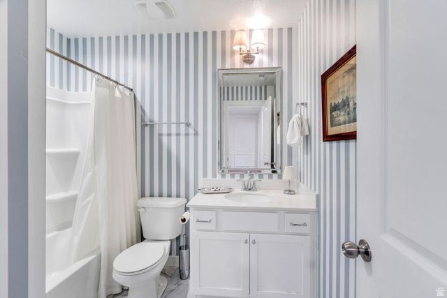 6221 W SOUTH JORDAN PKWY, South Jordan, UT 84009