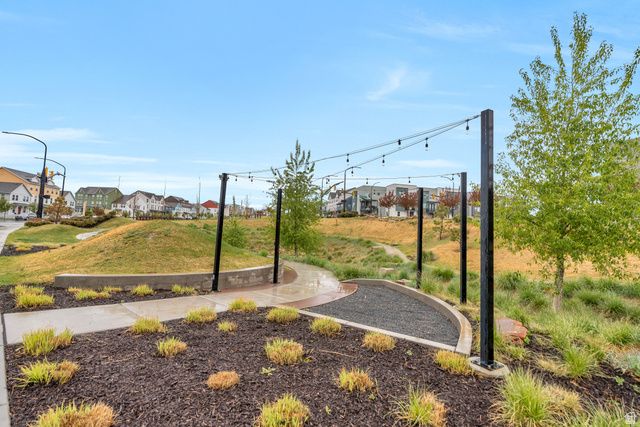 6221 W SOUTH JORDAN PKWY, South Jordan, UT 84009