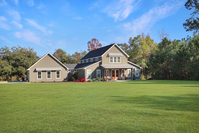 1254 Doctor Evans Road, Moncks Corner, SC 29461