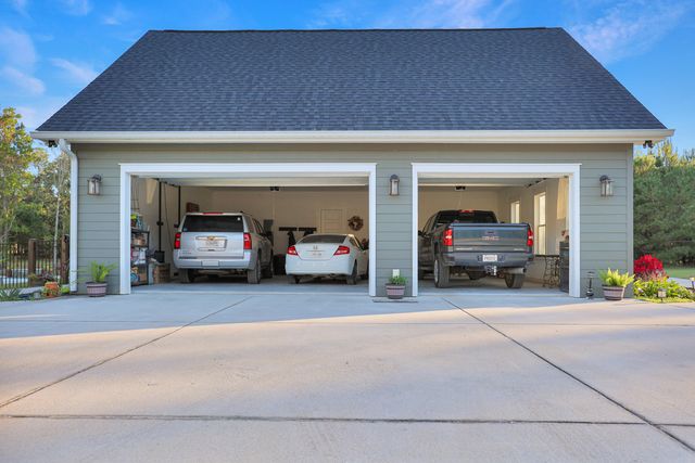 1254 Doctor Evans Road, Moncks Corner, SC 29461