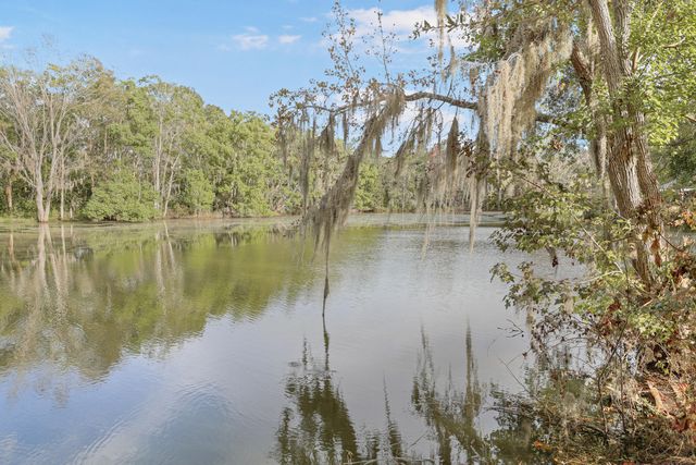 1254 Doctor Evans Road, Moncks Corner, SC 29461