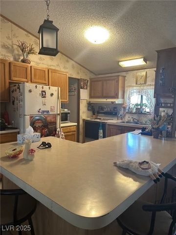 2141 West Basin Avenue, Pahrump, NV 89060