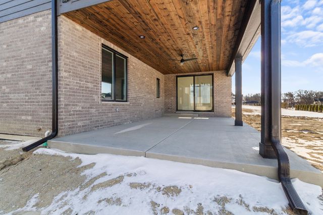 9575 Fescue Drive, St. John, IN 46373