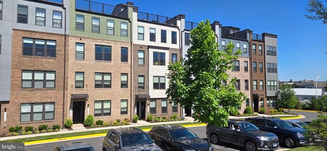 20344 NEWFOUNDLAND SQ, Ashburn, VA 20147