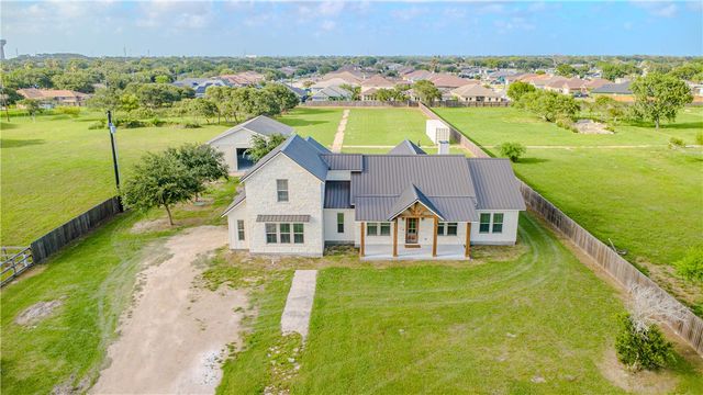 1056 Glenoak Dr, Corpus Christi, TX 78418