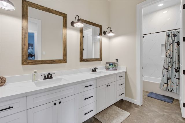 1056 Glenoak Dr, Corpus Christi, TX 78418