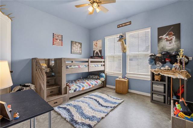 1056 Glenoak Dr, Corpus Christi, TX 78418