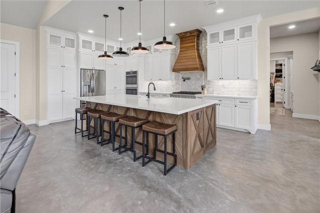 1056 Glenoak Dr, Corpus Christi, TX 78418