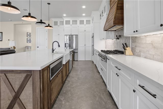 1056 Glenoak Dr, Corpus Christi, TX 78418