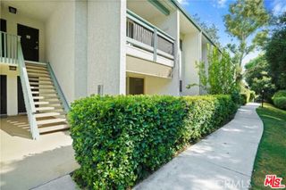 23635 Park Capri 30, Calabasas, CA 91302