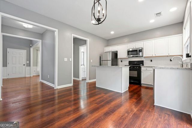 814 Plaintain Drive, Woodstock, GA 30188