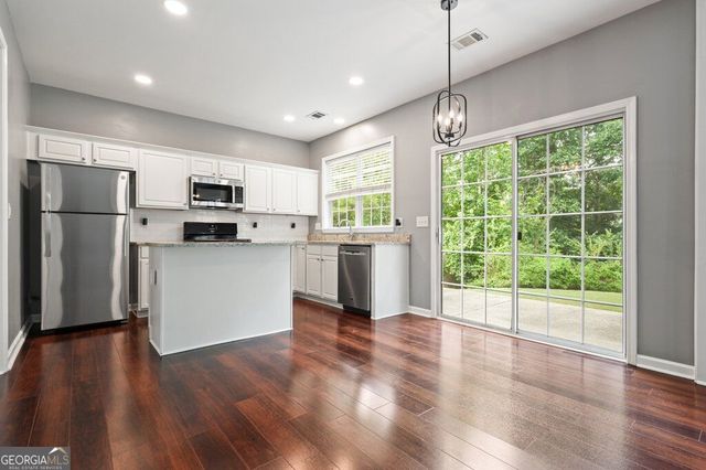 814 Plaintain Drive, Woodstock, GA 30188