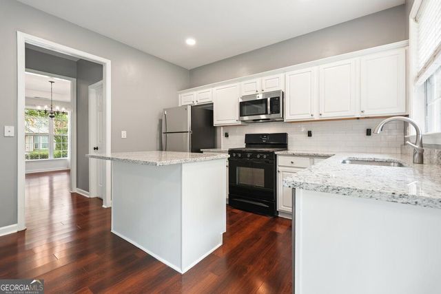814 Plaintain Drive, Woodstock, GA 30188