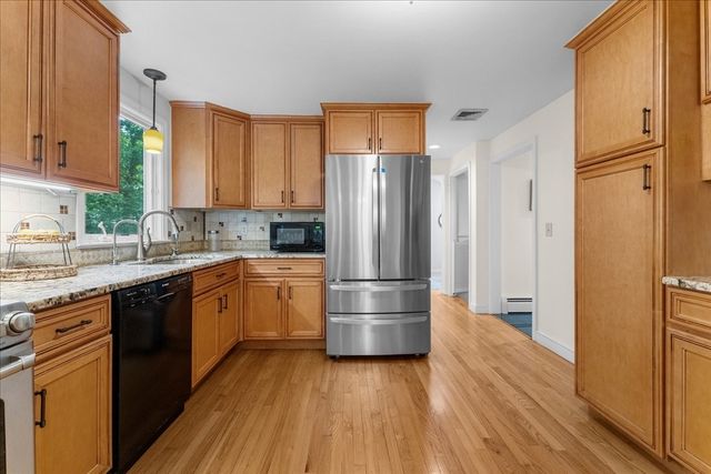 41-A Hunnewell Street, Wellesley, MA 02481