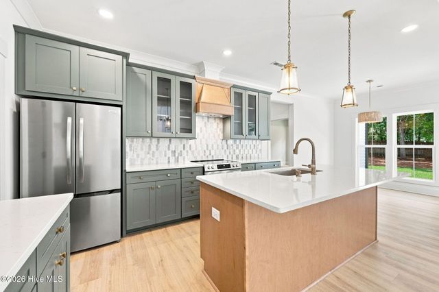 105 S Belvedere Drive, Hampstead, NC 28443