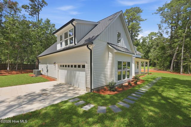 105 S Belvedere Drive, Hampstead, NC 28443