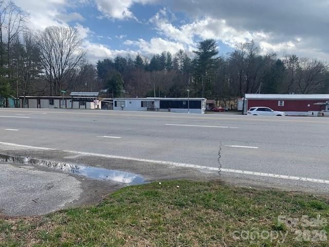 27 KAYLA WEST Drive, Pisgah Forest, NC 28768