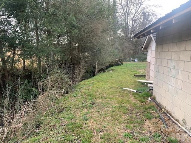 27 KAYLA WEST Drive, Pisgah Forest, NC 28768