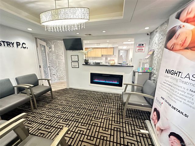 210 Atlantic Avenue AA3, Lynbrook, NY 11563