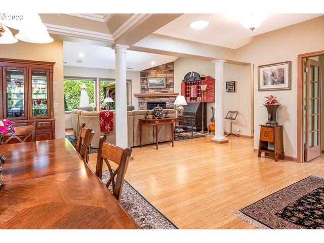 3381 ROSEMONT Way, Eugene, OR 97401