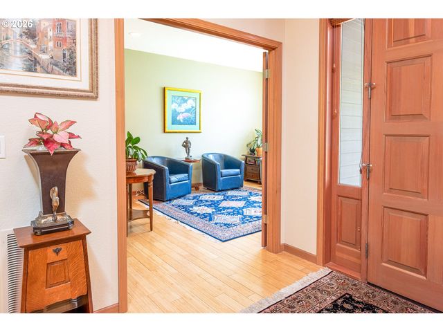 3381 ROSEMONT Way, Eugene, OR 97401