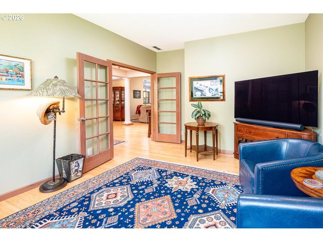 3381 ROSEMONT Way, Eugene, OR 97401